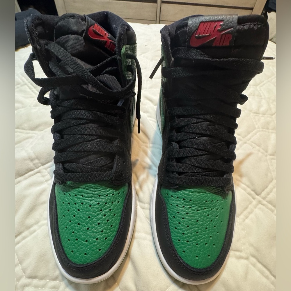 Nike Air Jordan 1 Retro High OG Pine Green 2.0 Shoe Men's Size 8 with box, laces
